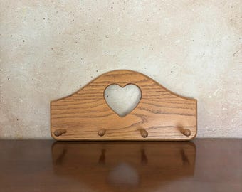 Vintage Oak Wood Wall Rack with Heart Cutout – Country Cottage Peg Hanger