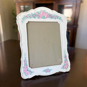 Vintage Ceramic Floral Photo Frame – White with Pink Roses – Shabby Cottage Style