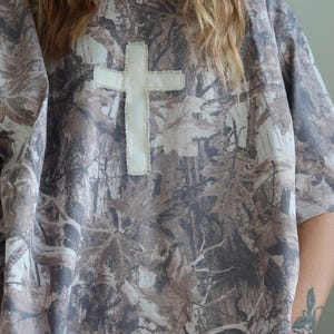 the signature tee - premium camo