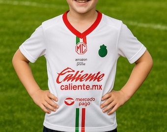 Club Deportivo Guadalajara Away Kids Soccer Set. Uniforme para niño de Chivas. Unbranded