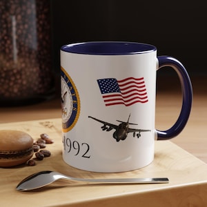 Navy Tribute Kaffeetasse, CV-41 Midway Militärveteran Krieg Eindringling 11 oz.  Geschenk für Marineveteranen, Einzigartiger Marinebecher, Vaterländischer Becher,