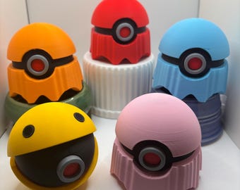 Pac-Man themed display pieces (set of 4 Ghosts and 1 Pac-man)