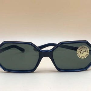 NOS Vintage Ultra Vintage occhiali da sole neri da donna Made in France negli anni '70 nuovi di zecca