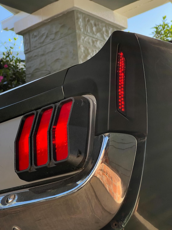 1965-1966 Mustang Custom Tail Light Bezel and Gasket Kit, 3D