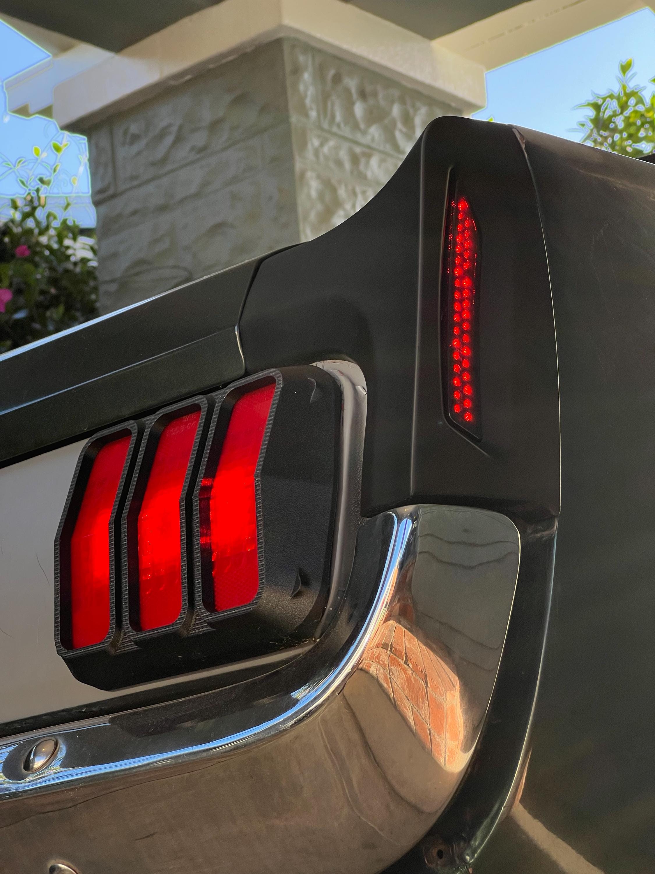 1965-1966 Mustang Custom Tail Light Bezel and Gasket Kit, 3D