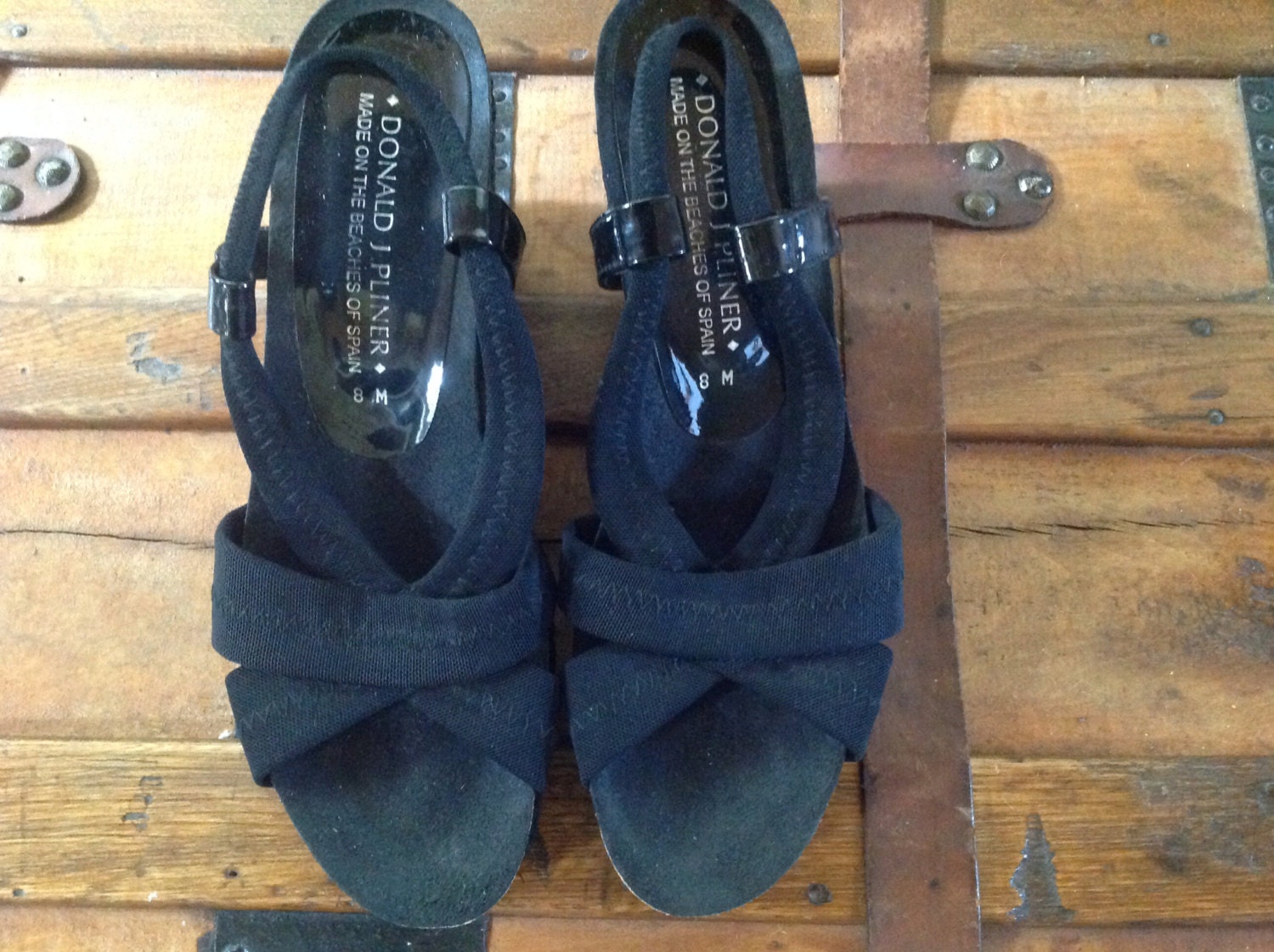 Where are donald cheap pliner shoes made