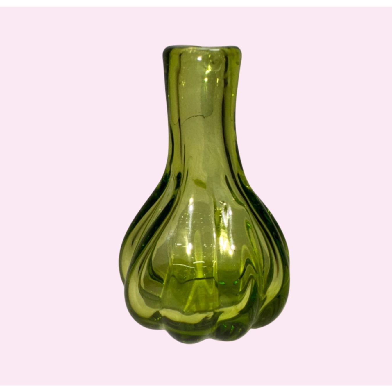 グリーンの手吹きガラス渦巻き花瓶 レトロスタイル 高さ4インチ - Etsy 