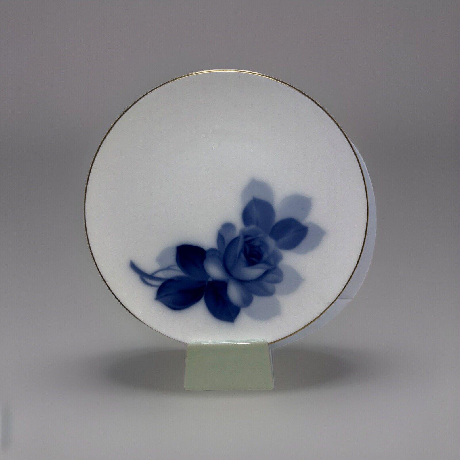 Okura Blue Rose Luncheon Plates 9