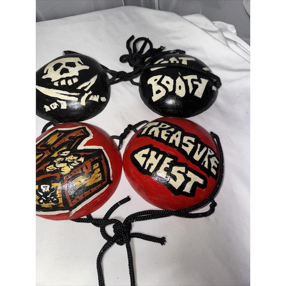 Vintage Handmade Coconut Shells Bra Handpainted H… - image 3