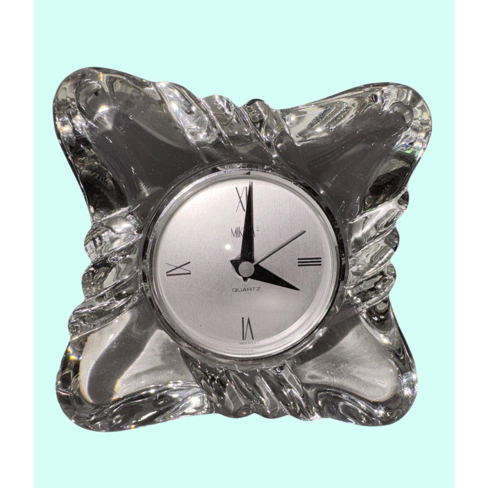 ミカサ クォーツ ツイストクリスタル時計 ローマ数字 4.25インチ 日本