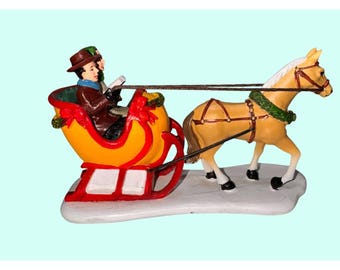 Dashing through the snow Horse-Drawn Sleigh Figurine Christmas town le max 56