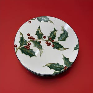 Restoration Hardware Holly Berry Dessert Plates Christmas 2001 Vintage