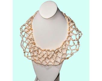 Handmade Vintage hawaii Natural Seashell cowrie Necklace Statement collar Bib