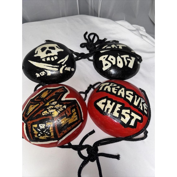 Vintage Handmade Coconut Shells Bra Handpainted H… - image 1