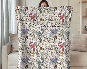 Personalisierte Drachen Decke • Name Mädchen Werfen • Süßes rosa Drachen Geschenk • Magische Kinderdecke