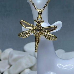 Sparkling Gold Dragonfly Necklace,Nature-Inspired Jewelry for Women