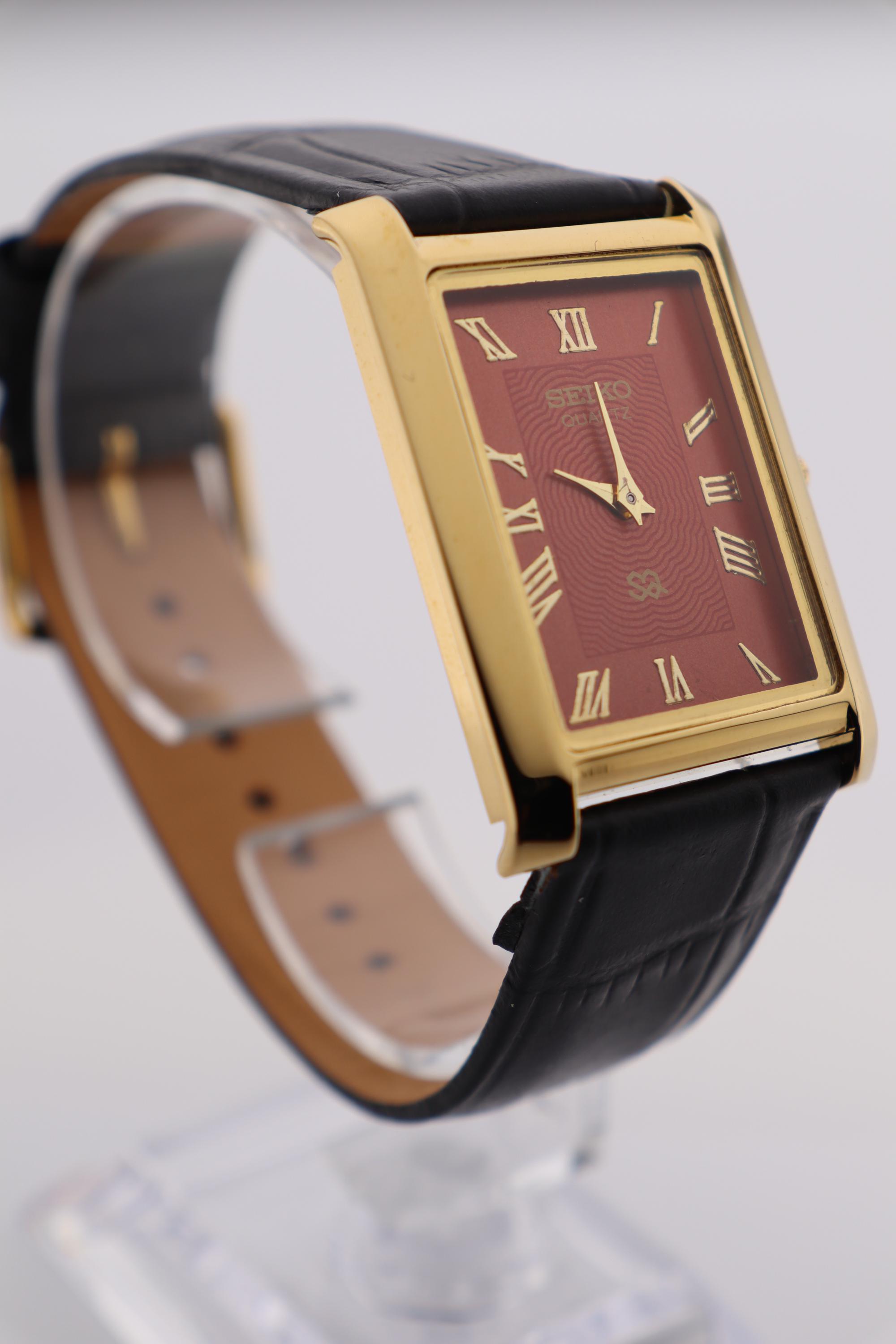 Vintage Seiko Tank Watch: Red Dial, Leather Strap, Quartz Movement