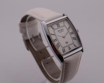 Modern Classic look Seiko Slim Vintage  Barrel Tank  Quartz Men's  Wrist Watch ALL WHITE