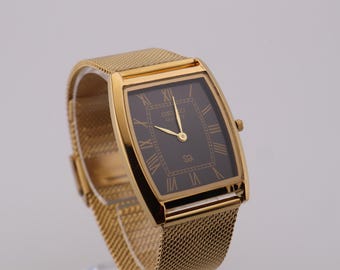 Polished case Seiko Slim Vintage Barrel Tank  Quartz Men's  Wrist Watch Black  Dial - Gold Case