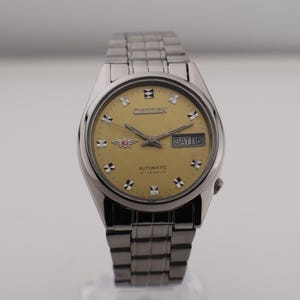 Classy Style Authentic Vintage Citizen Automatic 8200A Day - Date Men&#39;s Wrist Watch