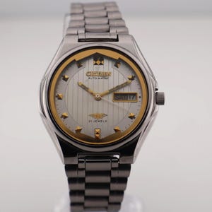 Genuine Vintage Citizen Automatic 8200A Day - Date Japanese Men&#39;s Wrist Watch