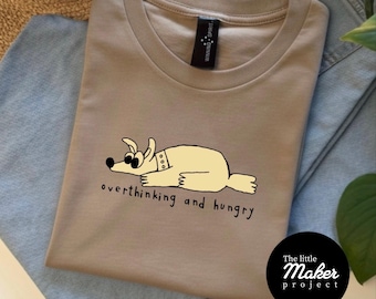 Overthinking And Hungry Tee, grappig T-shirt geestelijke gezondheid, grillige hond grafische top, schattige dierent-shirt, angstig huisdierliefhebber cadeau