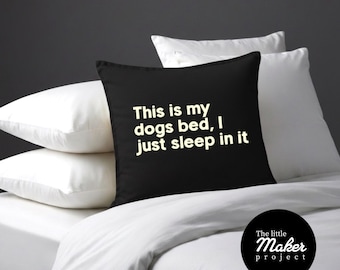 Funda de almohada personalizada "Esta es la cama de mi perro o gato, solo duermo en ella": Funda de cojín decorativa de algodón con cremallera, regalo divertido para amantes de los animales.