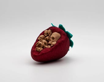 3D-geprinte schedel aardbei – macabere gotische kunst door Bill Hooper