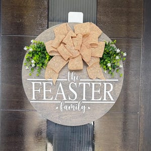 Letrero de bienvenida de madera personalizado con nombre de familia