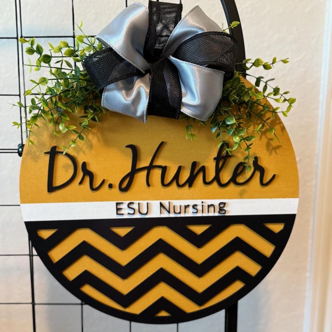Custom Chevron Door Hanger: Wooden Sign With Bow - Etsy