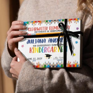 Bearbeitbares Kindergarten-Diplom | Ausdruckbare Abschlussurkunde | Kindergarten Achievement Award | Canva PRO Template für den Abschlussfeier-Tag