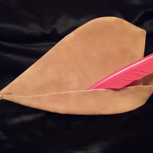 Child Tan Suede Robin Hood / Peter Pan Hat