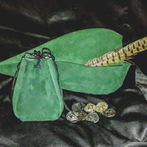Chld&#39;s Hat, Pouch, and Treasure, Hunter Green Suede Robin Hood / Peter Pan