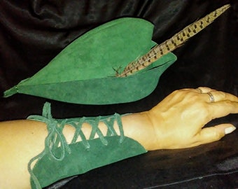 Robin Hood Hat, Wrist Guards - Hunter Green Suede
