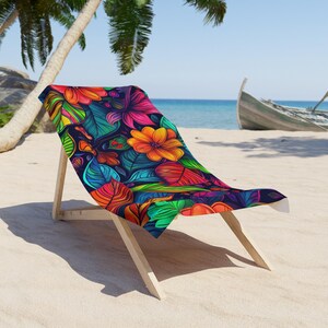 Tropical Floral Beach Towel: Colorful Summer Accessory