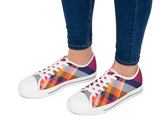 Roze geruite lage sneakers: casual modeschoenen voor dames