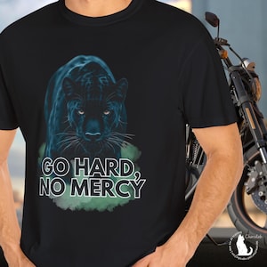 Einzigartiges Panther Print T-Shirt: Machen Sie eine Erklärung mit Stil