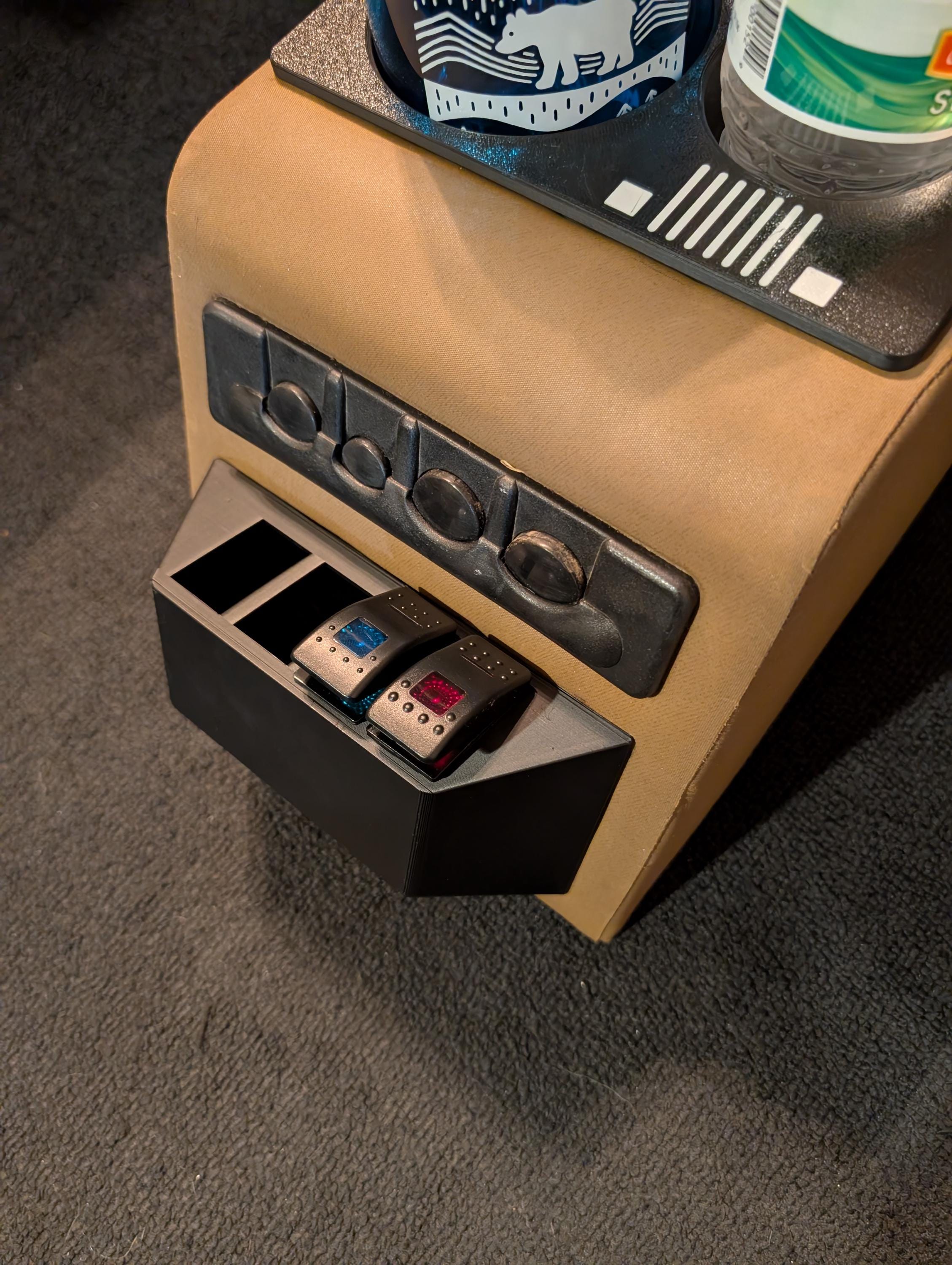 Jeep YJ Rocker Switch Panel Mount for Center Console (4 and 6 Position ...