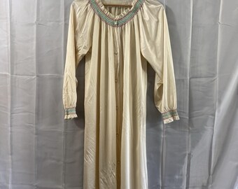 Vtg Vanity Fair Nightgown Womens S Cream Pockets Granny Cottagecore Modest Long