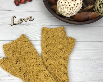 Fingerless Mittens Knitting Pattern - worked in the round
