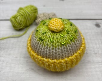 Easy Knitted Cupcake Pattern PDF, play food, knitted toy, ideal for beginner knitters
