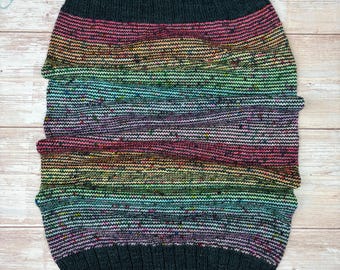 Easy Knitted Cowl Pattern, Helix (Helical Knitting), Striped Neck Warmer