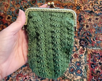 Victorian Scallop Shell Purse 1840 [KNITTING PATTERN]