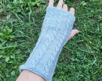 A Sort of Twist Fingerless Mitts & Wristers [KNITTING PATTERNS]