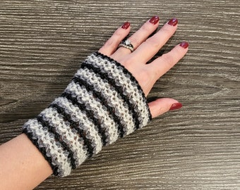 Victorian Open Knit Cuffs - 1844 [KNITTING PATTERN]