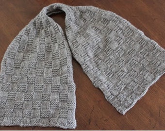 Victorian 1838 Figured Comforter: A 19th Century Scarf [knitting pattern]