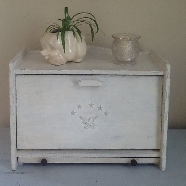 Vintage Wooden Breadbox with Cutting Board, Vintage Breadbox, Rustic Breadbox, Rustic Wood Bread Box