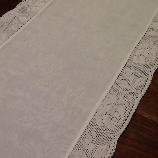 Vintage Table Runner / Vintage Dresser Scarf / White Table Runner / Large Table Runner / White Rose Tablerunner