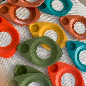 Vintage Paper plate holders, vintage plastic paper plate holder, plate and drink holder