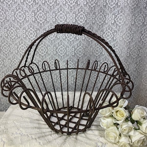 Rustic iron planter, rustic iron basket, rustic wire basket, vintage wire basket